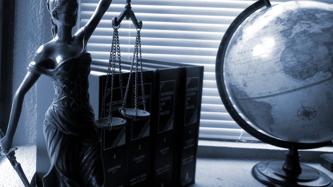 Quels avantages à solliciter l’aide d’un conseiller juridique ?