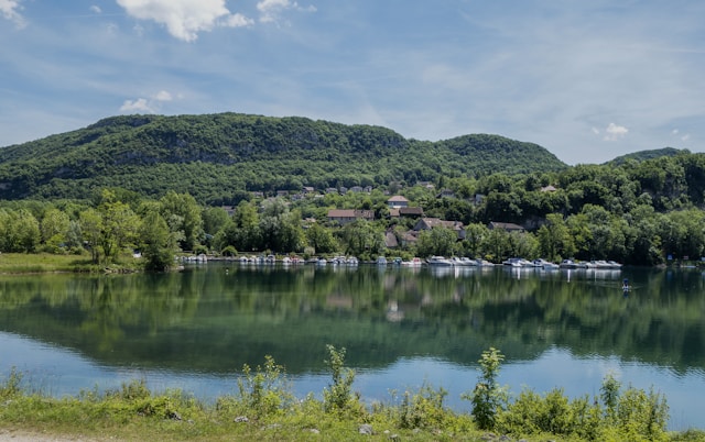 Quels villages cachés en Auvergne-Rhône-Alpes méritent le détour ?