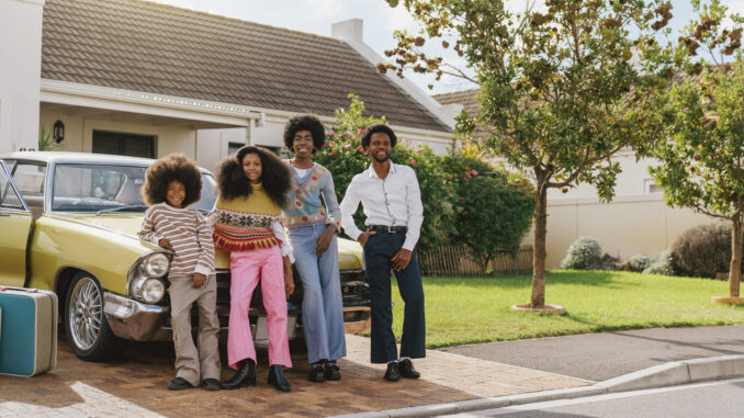 Jeune famille dans le 9ᵉ arrondissement